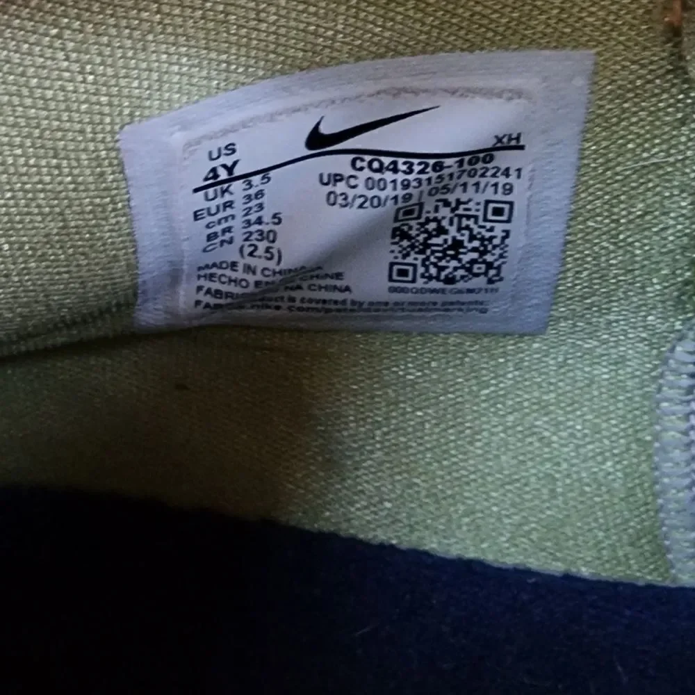Nike Bandulu x Kyrie 5 embroidered splatters